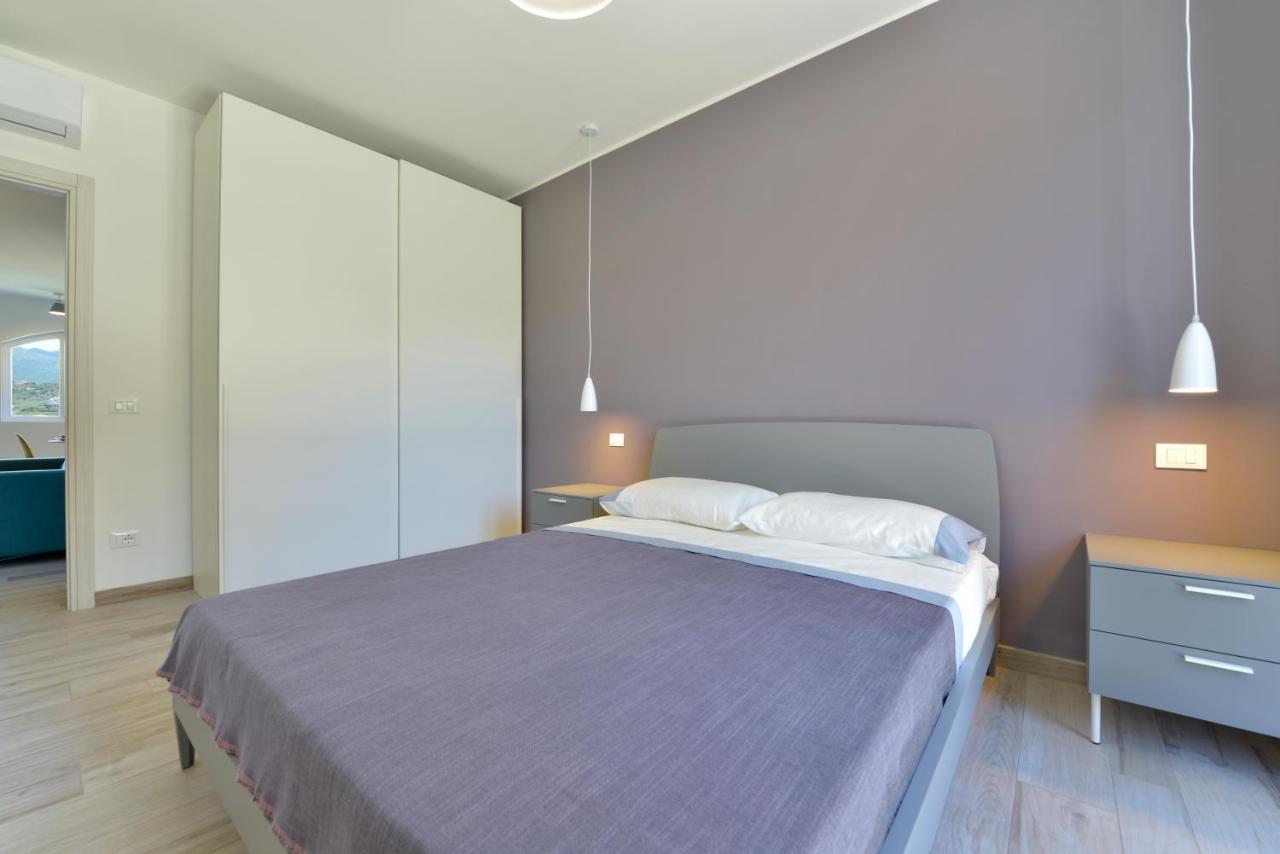 Residenza Cantalupo Империа Екстериор снимка