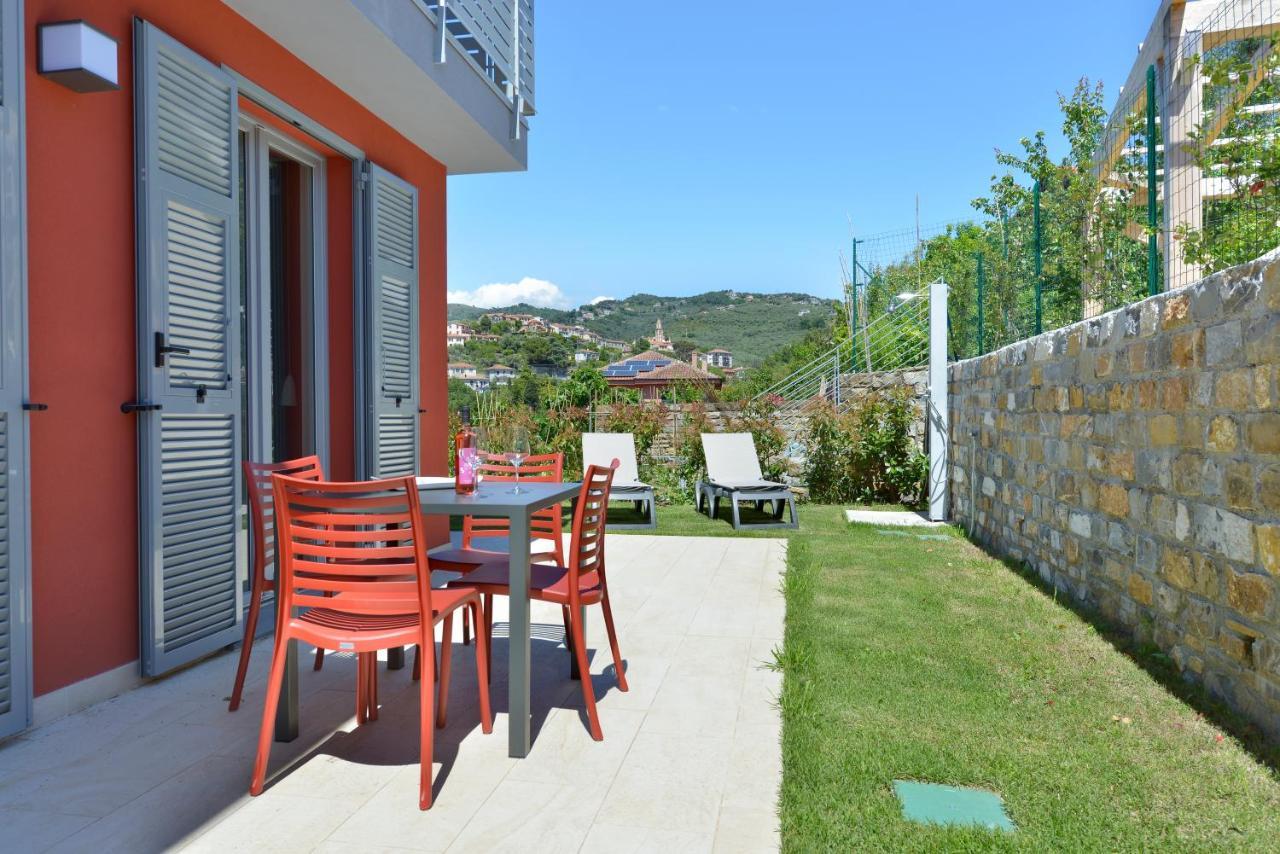 Residenza Cantalupo Империа Екстериор снимка