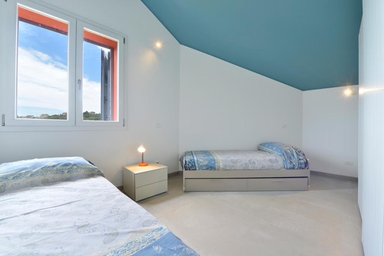 Residenza Cantalupo Империа Екстериор снимка