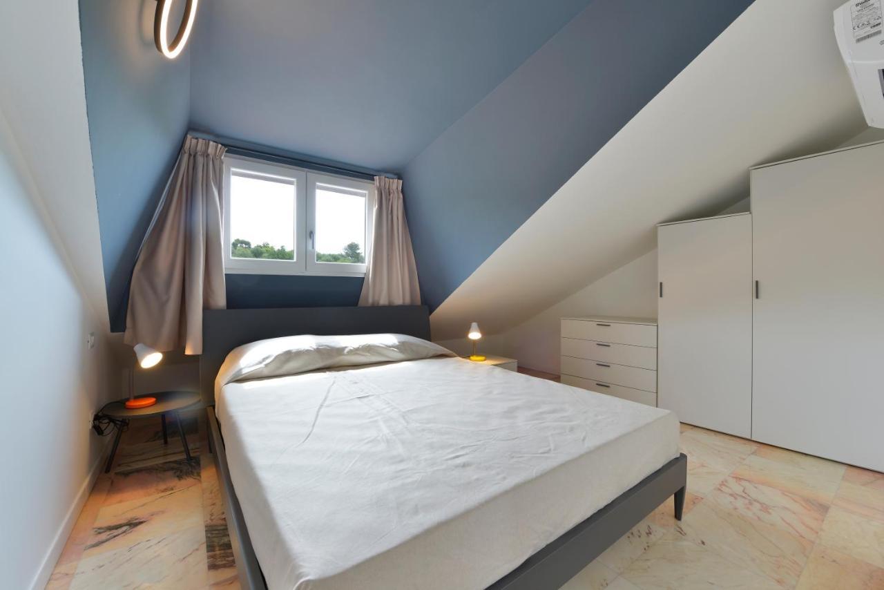 Residenza Cantalupo Империа Екстериор снимка