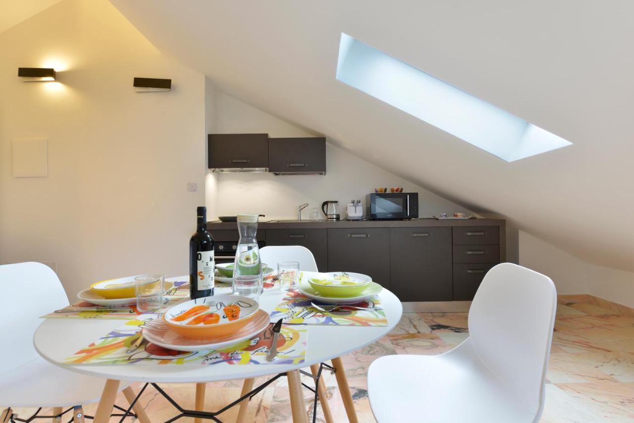 Residenza Cantalupo Империа Екстериор снимка