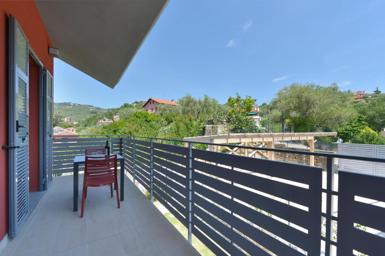 Residenza Cantalupo Империа Екстериор снимка
