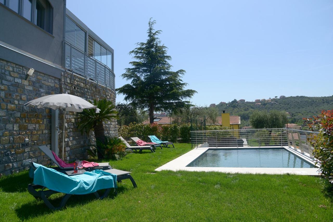 Residenza Cantalupo Империа Екстериор снимка